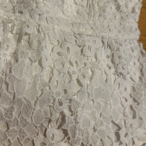 Cute White Abercrombie & Fitch Top - Picture 2 of 5